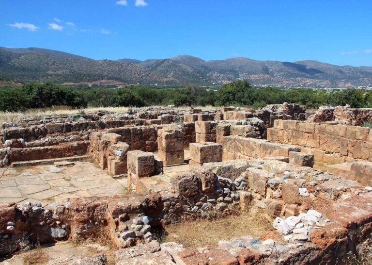 το-υππο-θωρακίζει-το-μινωικό-ανάκτο-1371097