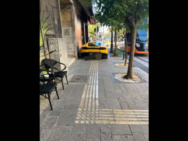 πάρκαρε-lamborghini-στο-πεζοδρόμιο-και-έγινε-viral-φ-1383066