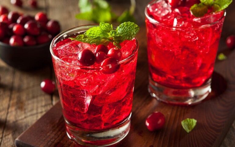 χυμός-cranberry-πώς-η-κατανάλωσή-του-επηρεάζε-1388938