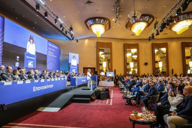 συνέδριο-κεδε-πρώτο-θέμα-η-οικονομική-1400426