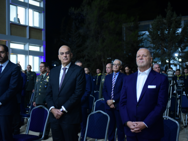 ο-ευάγγελος-μυτιληναίος-έγινε-ταξία-1398829