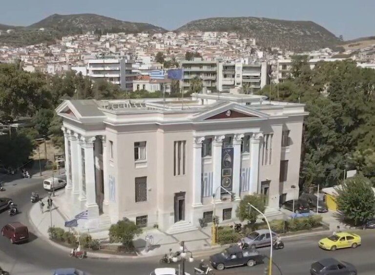 περιφερειάρχης-διαθέτει-χρήματα-για-82-1409970