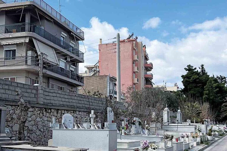 γ-νεκροταφείο-καταγγελίες-για-τάφου-1441179