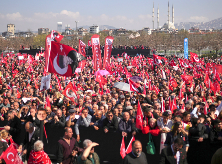 τουρκία-μεγάλη-διαδήλωση-στην-κωνστα-1443296