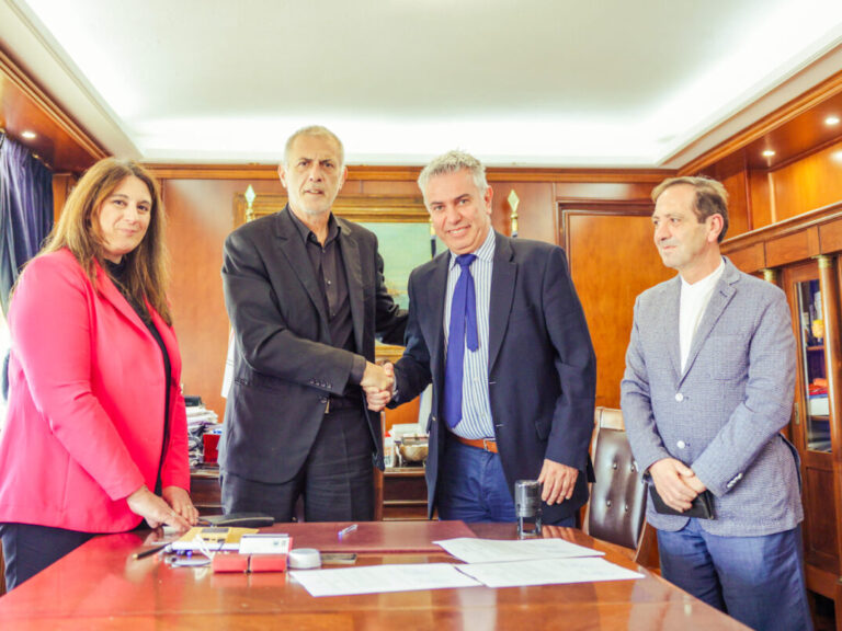 μνημόνιο-συνεργασίας-μεταξύ-δήμων-πε-1448234