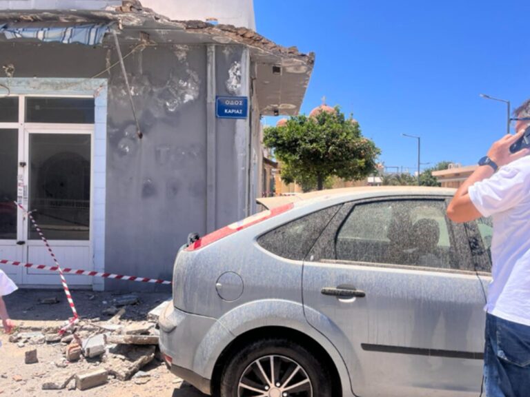 ηράκλειο-έπεσε-τμήμα-κτιρίου-στη-νέα-α-1459595