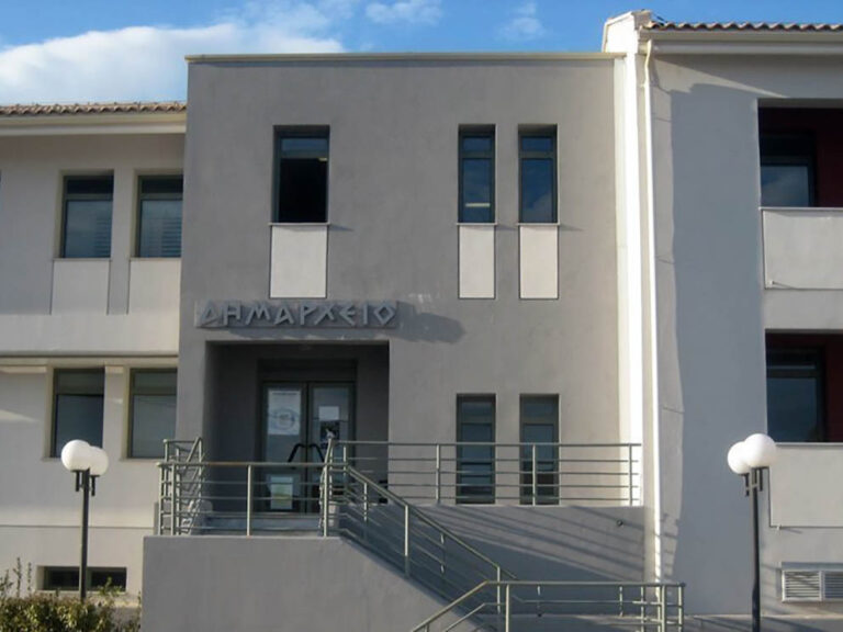 κάτοικος-στο-δημοτικό-συμβούλιο-λευκ-1461833