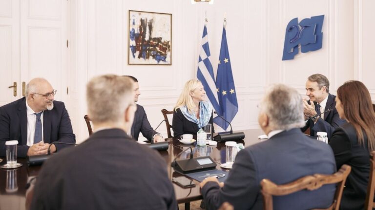 συνάντηση-μητσοτάκη-με-την-πρόεδρο-το-1465522