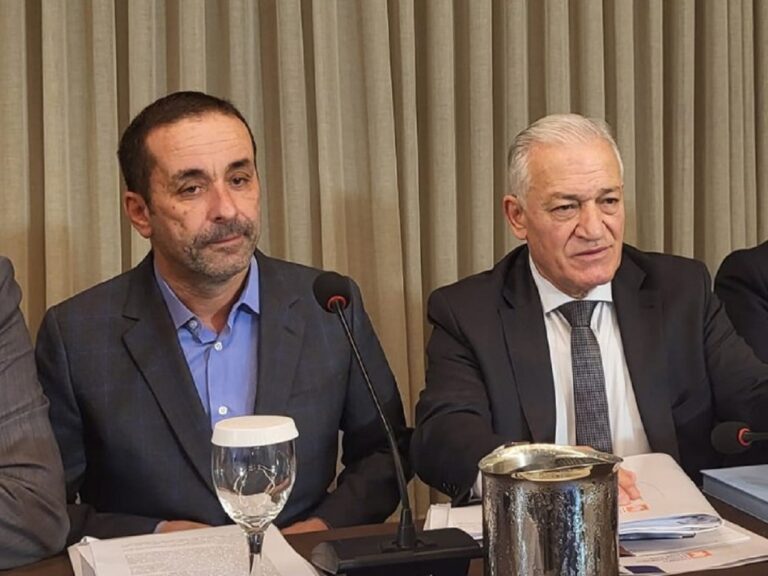 οι-προεδροβλαχοmayorαίοι-που-είδαν-το-τυρ-1478909