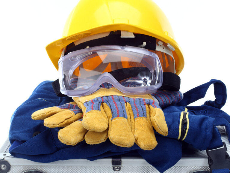 παμθ-αντιδράσεις-για-την-εξαίρεση-εργ-1489766