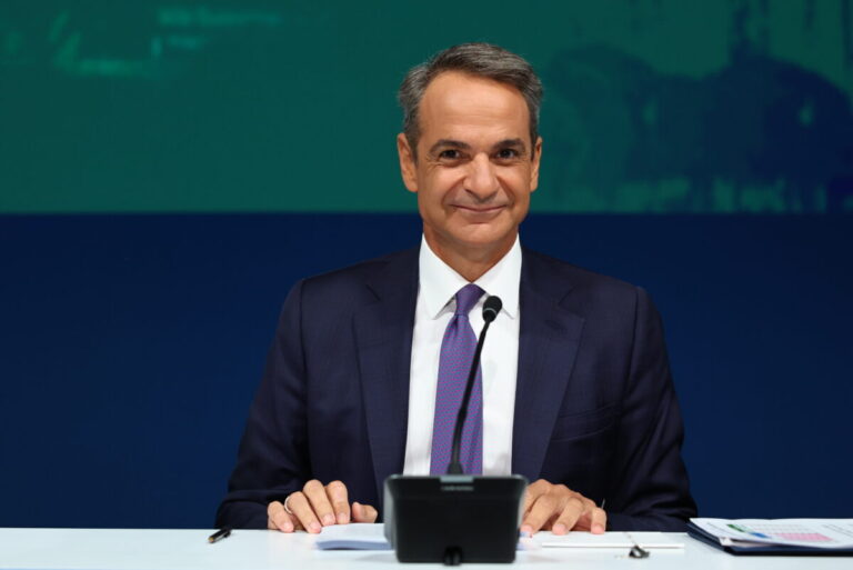 λείπουν-τα-τρακτέρ-χορεύει-ο-μητσοτάκ-1489855