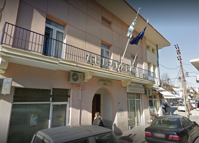 δήμαρχος-κάνει-πλάτες-σε-παράνομες-1491958