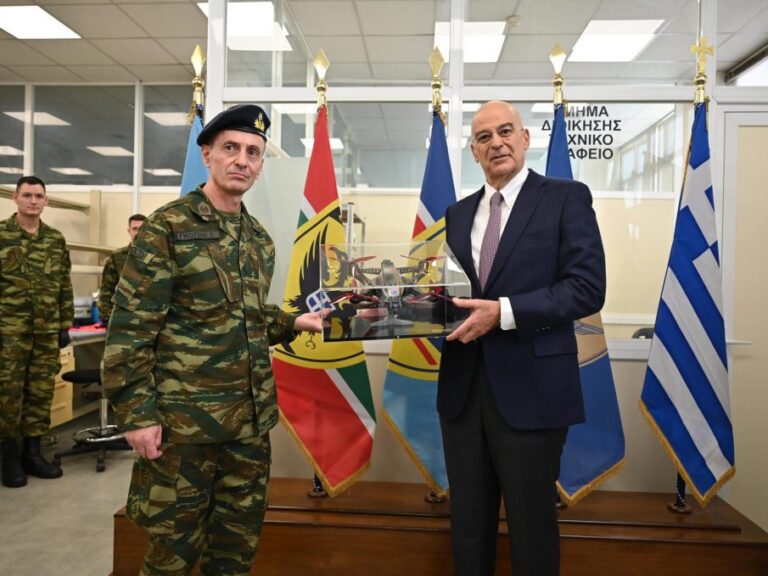 δένδιας-η-ελλάδα-παράγει-πάνω-από-1-000-drones-τ-1504140