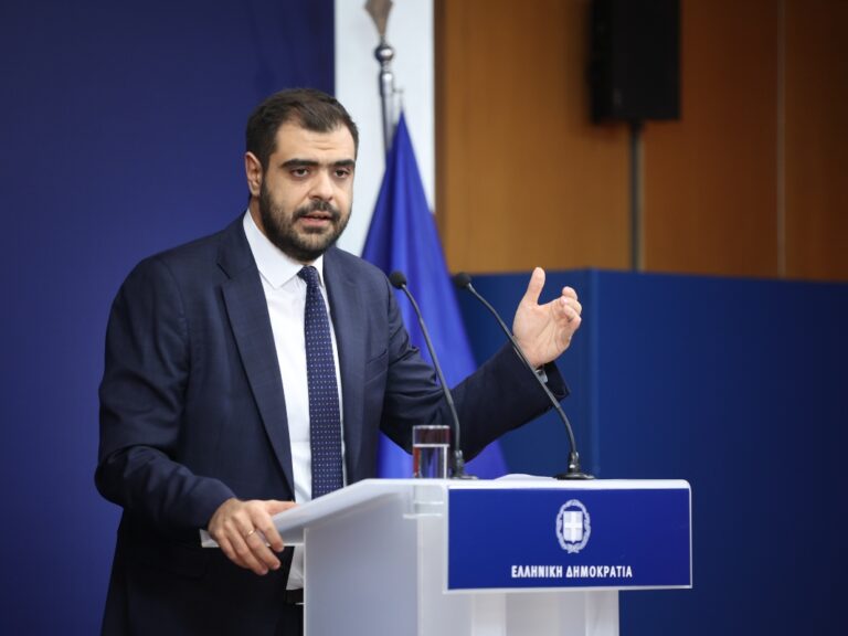 παύλος-μαρινάκης-τρία-ψέματα-του-νίκο-1514435