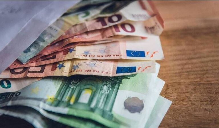 αυξήσεις-μισθών-για-1-εκατ-εργαζόμενου-1514493