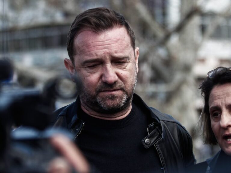 δεληβοριάς-σε-πλακιά-δεν-συνδέομαι-με-1511061