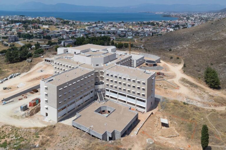 χαλκίδα-χειροπέδες-σε-συνοδό-ασθενή-π-1520978