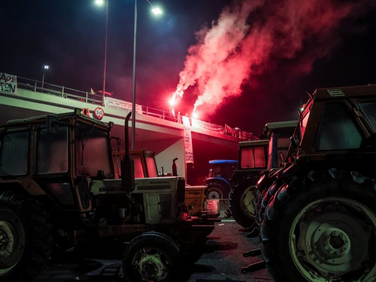 απόβαση-αγροτών-στο-λιμάνι-της-θεσσ-1522473