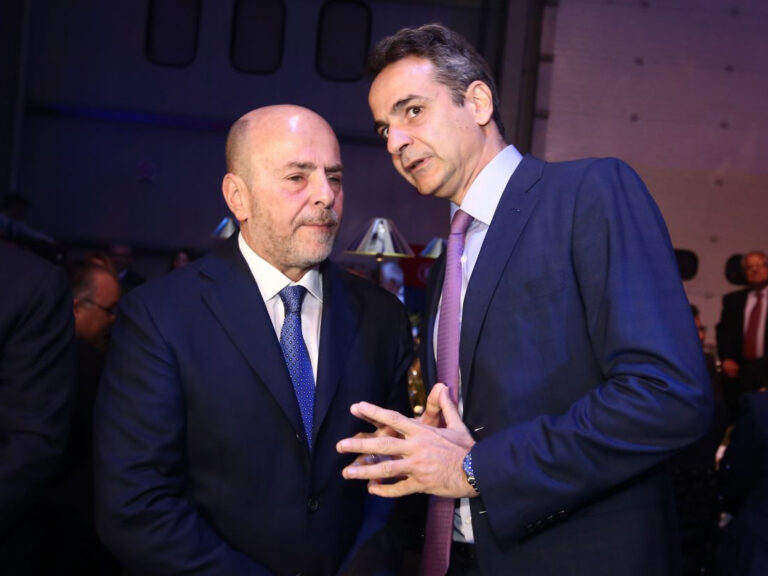 πολιτική-κόντρα-αλαφούζου-παπαχελά-1524294