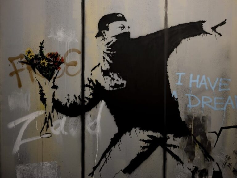 νέο-graffiti-του-banksy-εμφανίστηκε-στο-λονδίνο-1526536