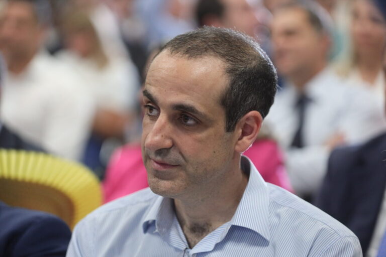 συνάντηση-greg-με-μέλη-της-οννεδ-και-της-δα-1532079