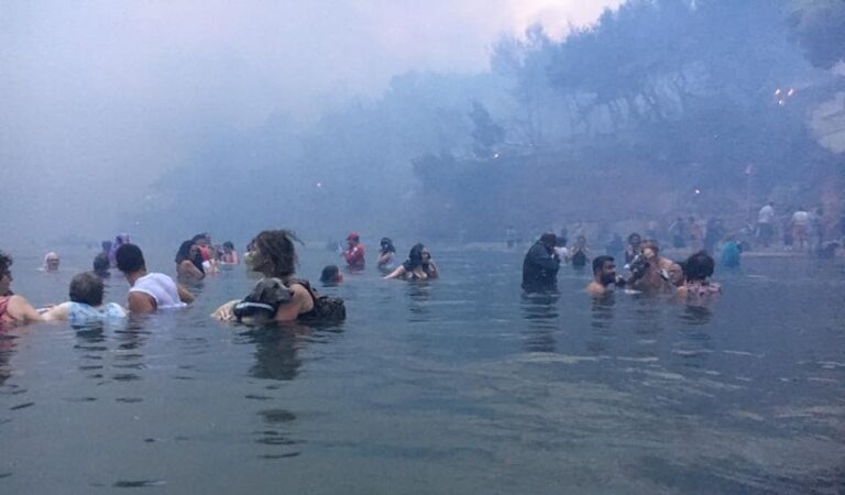 μάτι-παρατείνεται-για-6-μήνες-η-κατάστα-1530021