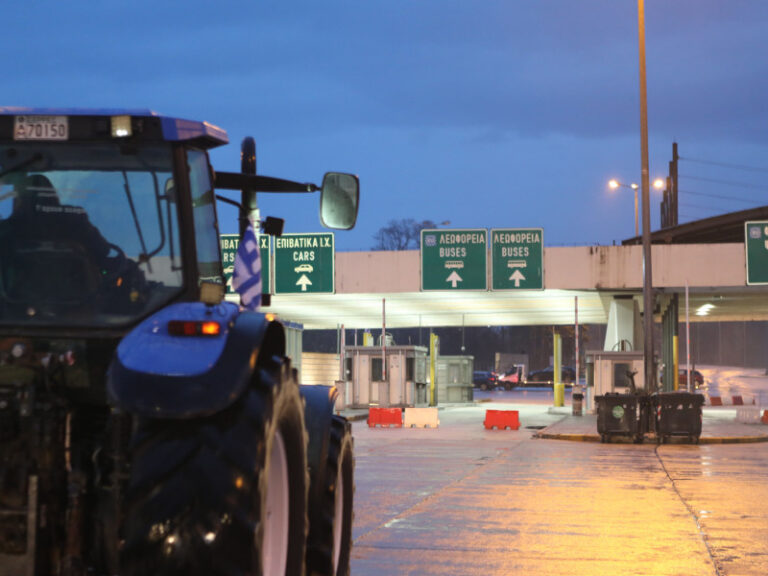 κλείνει-ξανά-και-επ-αόριστον-ο-προμαχ-1533150