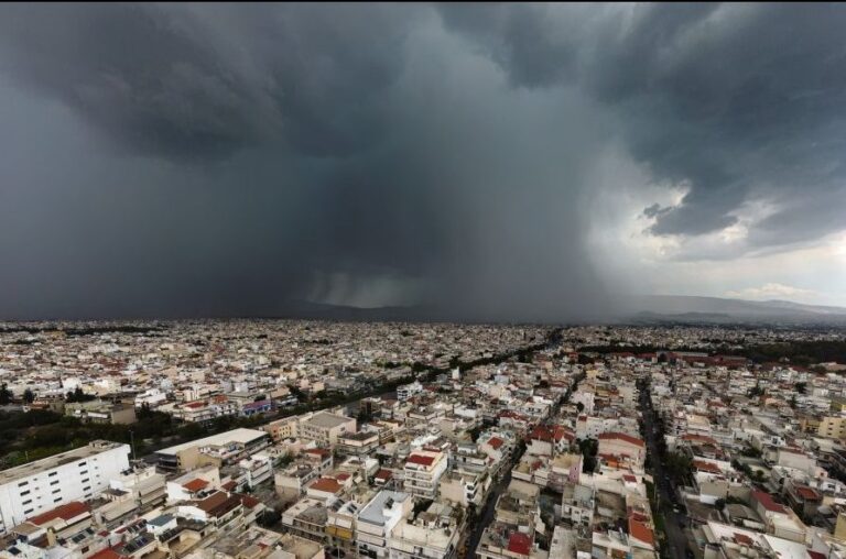 καιρός-τοπικές-βροχές-χιόνια-στα-ορει-1544817