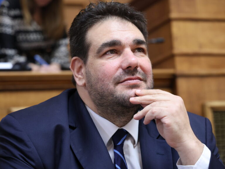 ο-πρώην-πασοκος-λιβάνιος-προτείνει-συ-1551653