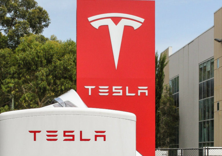 η-tesla-αναζητά-υπαλλήλους-στην-ελλάδα-1548438