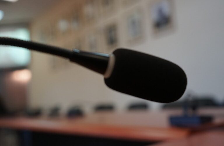 ν-ιωνία-με-δυναμική-παρέμβαση-εργαζόμ-1559068