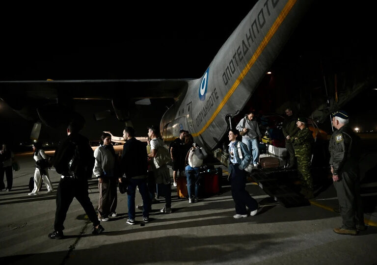 επαναπατρισμός-ελλήνων-315-γύρισαν-χθες-1554668