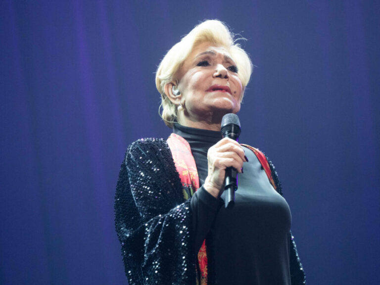 μαρινέλλα-οι-δύο-καλλιτέχνες-που-θα-εκ-1564947