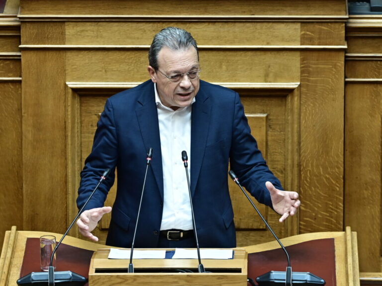 φάμελλος-ουρά-των-τραμπ-και-νετανιάχ-1553292