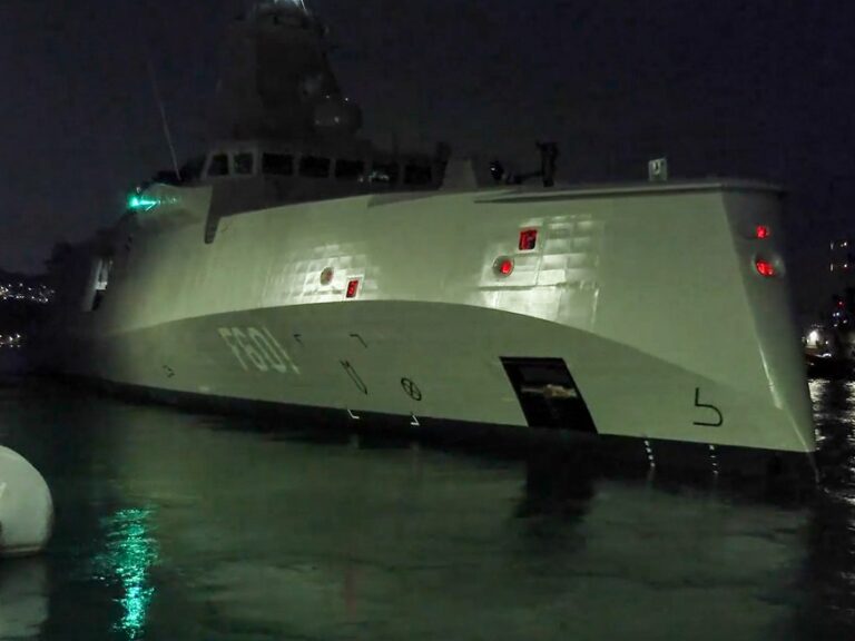 έφτασαν-στην-κύπρο-οι-φρεγάτες-κίμων-1553682