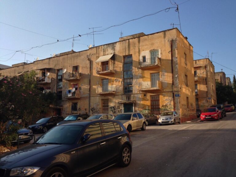 αρχική-1560047