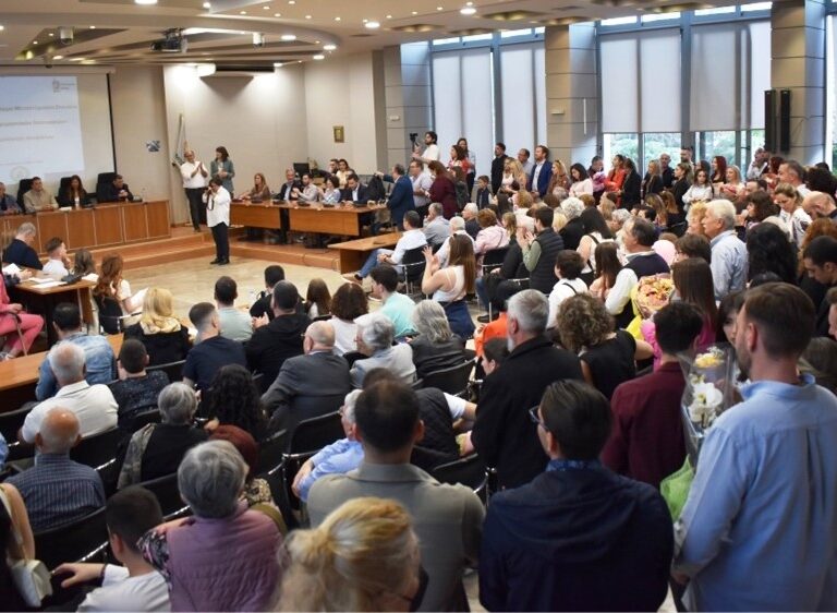 φυλή-με-άριστα-αξιολογήθηκε-το-μεταπτ-1561933