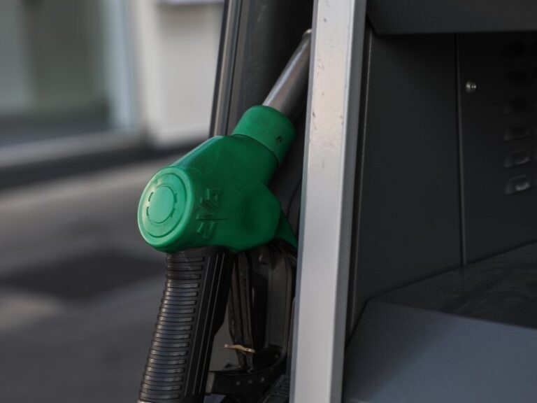 θεοδωρικάκος-ανακοίνωσε-voucher-3-000-ευρώ-τι-εί-1560468