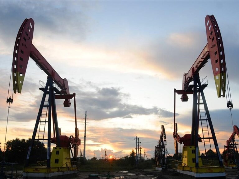 ξέφρενη-άνοδος-του-πετρελαίου-αγγ-1554802