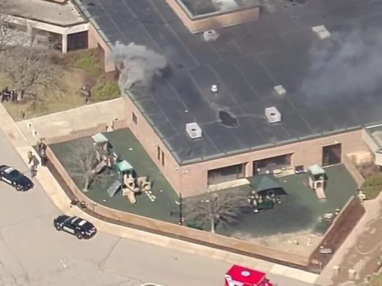 αρχική-1557433