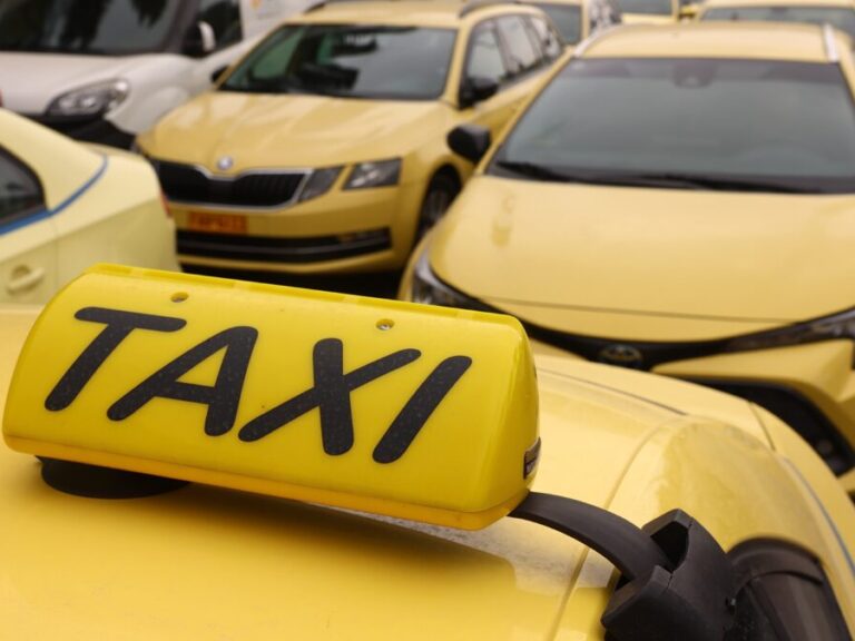ιδιοκτήτες-ταξι-σκέφτονται-την-αναστ-1564193