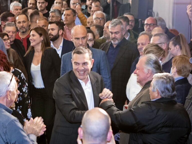 τσίπρας-δεν-θα-μείνει-χωρίς-αντίπαλο-1564461