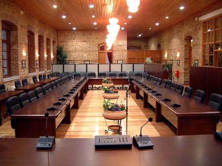 καυτοί-διάλογοι-σε-δημοτικό-συμβού-1562091