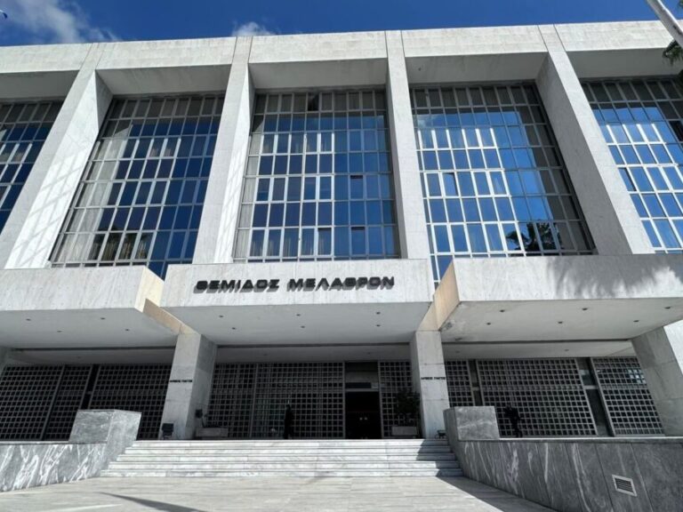 αρχική-1557414