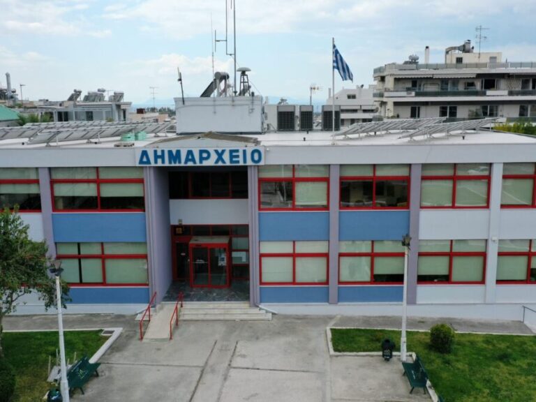 λα-συ-καταγγέλλει-δήμαρχο-που-στέλνει-1561717