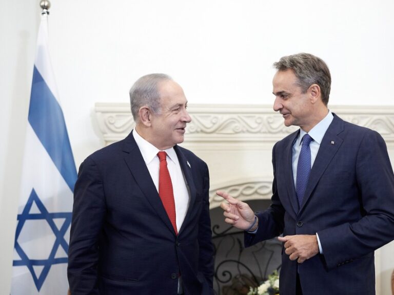 επικοινωνία-μητσοτάκη-με-τους-ηγέτες-1572594