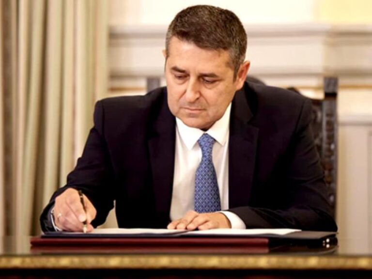 στον-eυαγγελισμό-για-πέμπτη-ημέρα-ο-γιώ-1573655