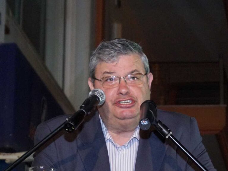 ειρωνείες-καχριμάνη-για-εαδ-μμε-προα-1566323