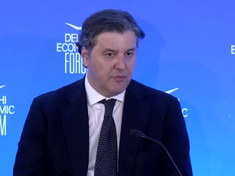 μποντιρόγκα-400-000-αιτήσεις-για-τα-εισιτήρ-1576376