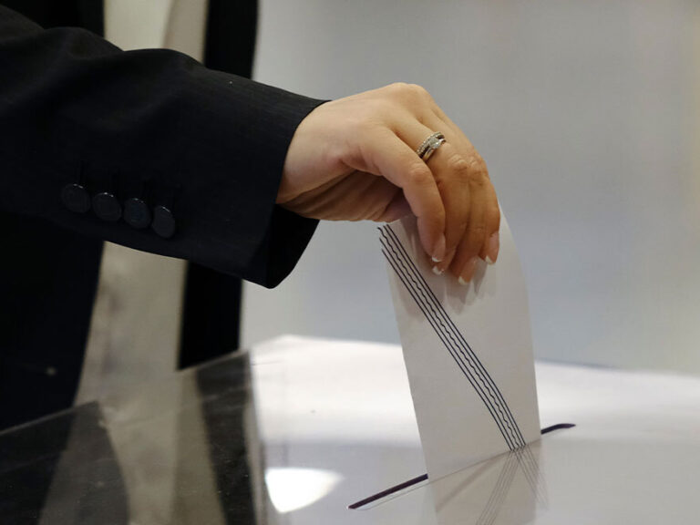 νέα-δημοσκόπηση-πτώση-για-νδ-ανεβαίνε-1578505